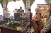 Сегодня не только годовщина рождения станции, но еще и открытие выставки  инклюзивного центра Капля солнца".