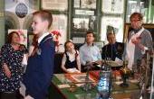 Стихи читает правнук ветерана Крутиков Артем.