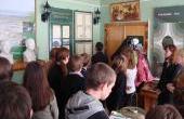 Учащиеся  слушают  историю  уличного  освещения г.Пензы