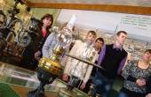 Многие  предметы  освещения  былых  времен  ребята  увидели  впервые.