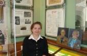 Алексеева  Алина-студентка  Художественного  училища  им. К.А. Савицкого (автор  портретов Мельникова П.П., МихотинаД.В.)