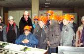 На  объединенном  щите  управления.
