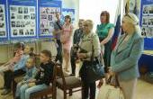 С интересом  гости слушали  рассказ  преподавателя о трудном времени начала Великой Отечественной войны .